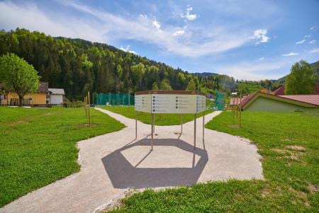 Crna na Koroškem_Drevored_Nace Zavrl_04